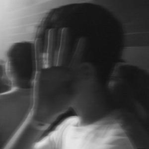 嗯～啊～乖～进去了～h～乖雷安
